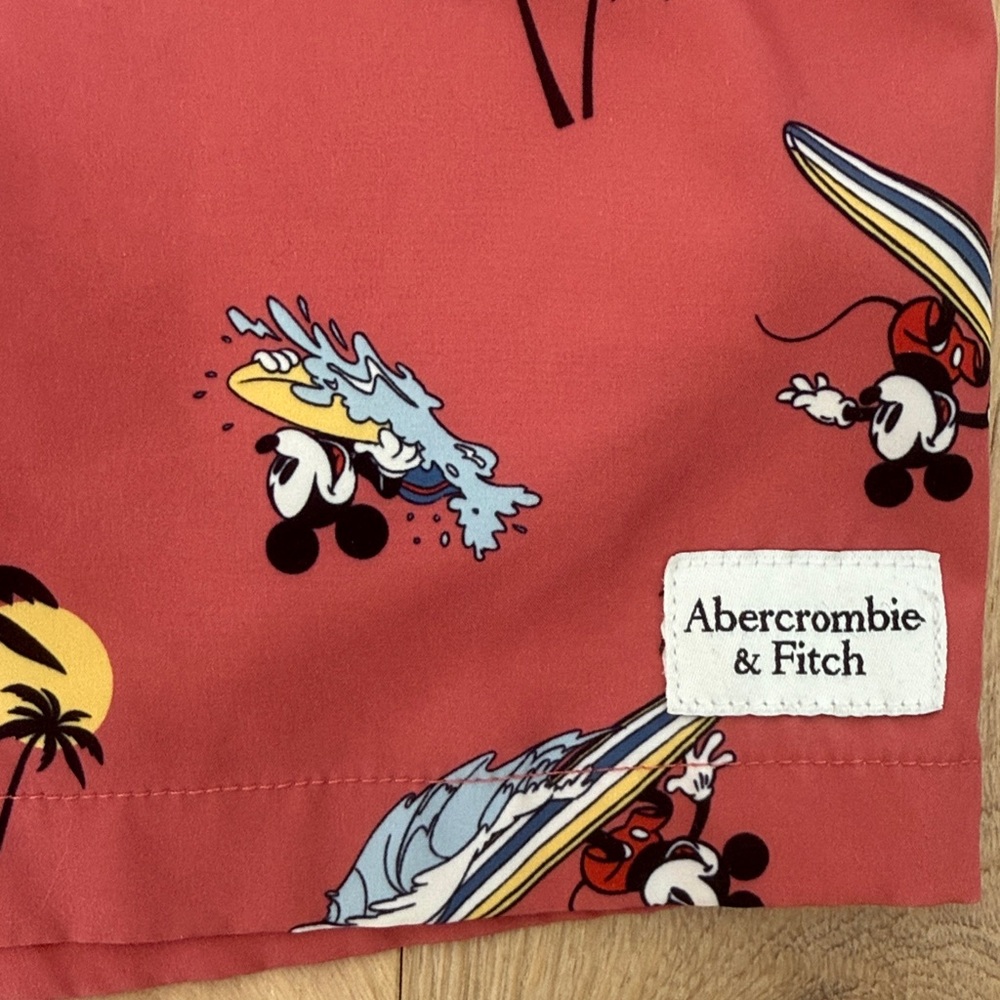 Abercrombie & Fitch Kids Surf Print Shorts - Picture 3 of 8